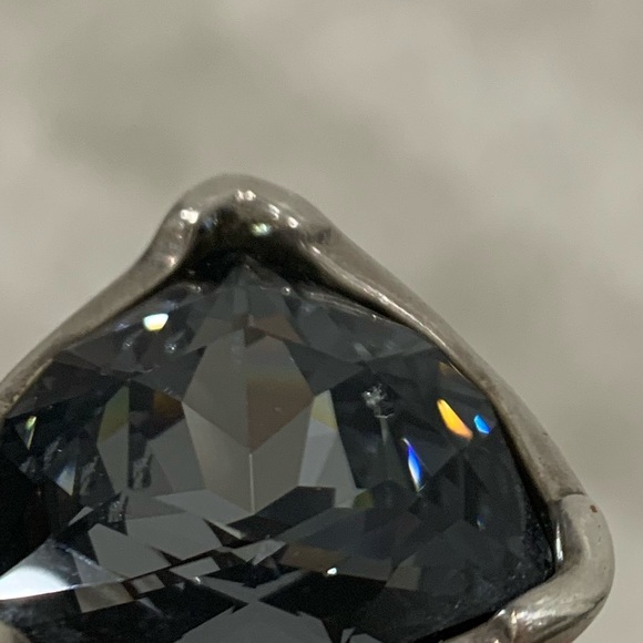 Uno de 50 Swarovski Crystals Grey statement ring - Picture 8 of 8
